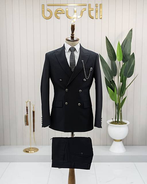 Beystil Sivri Yaka Siyah Kruvaze Takım Elbise - Slim Fit - Beystil