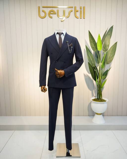 Beystil Sivri Yaka Lacivert Çizgili Kruvaze Takım Elbise 53151 - Slim Fit - Beystil
