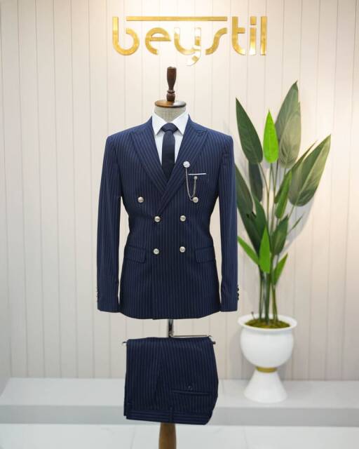 Beystil Sivri Yaka Lacivert Çizgili Kruvaze Takım Elbise Bezayak - Slim Fit - Beystil