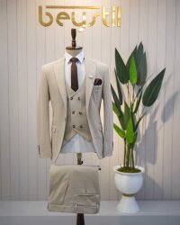 Beystil Sivri Yaka Krem Yelekli Takım Elbise Elanor- Slim Fit 